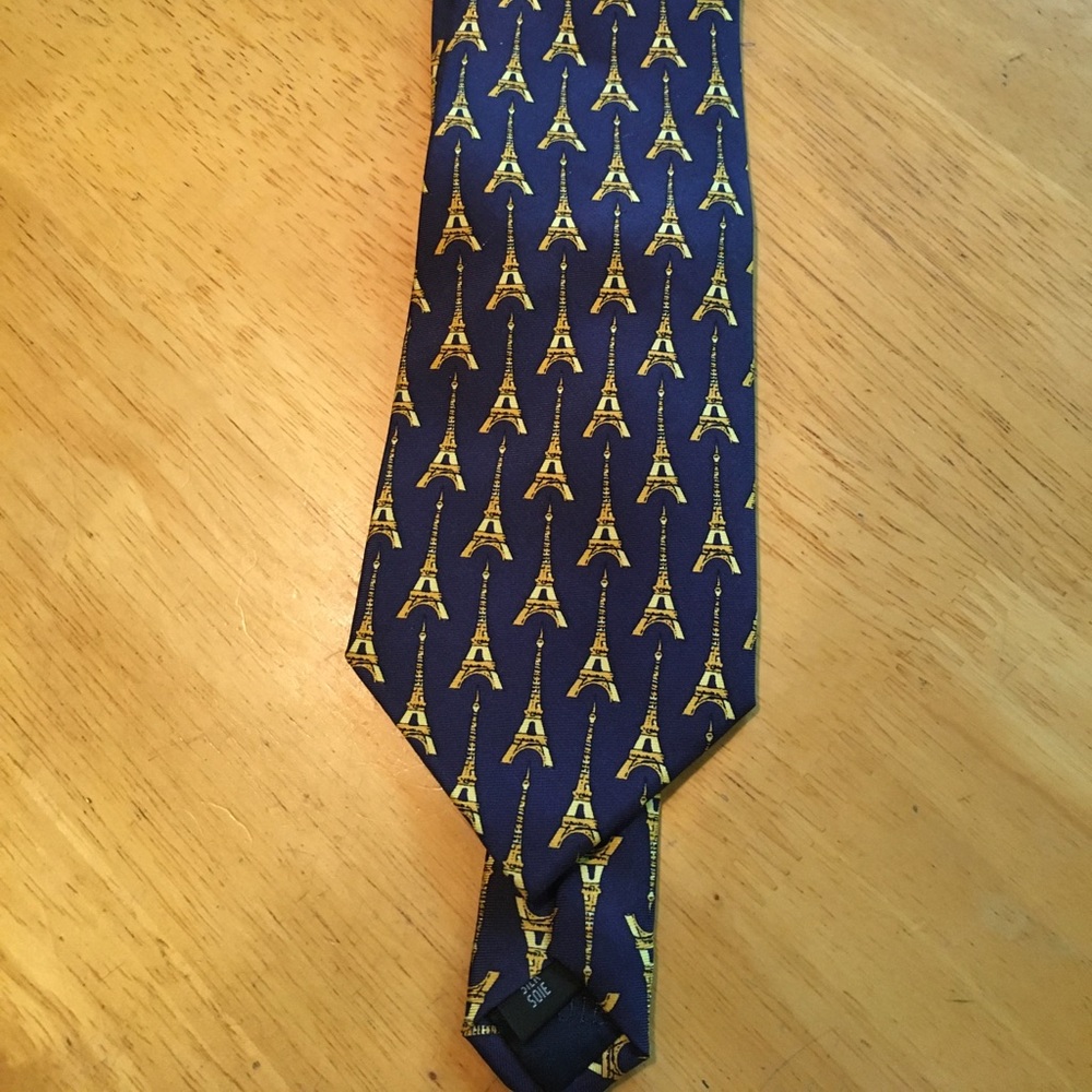 Axe Mod PARIS Eiffel Tower neck tie.
